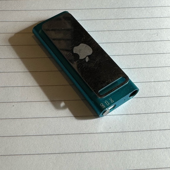 Apple iPod Blue Shuffle - Picture 3 of 5